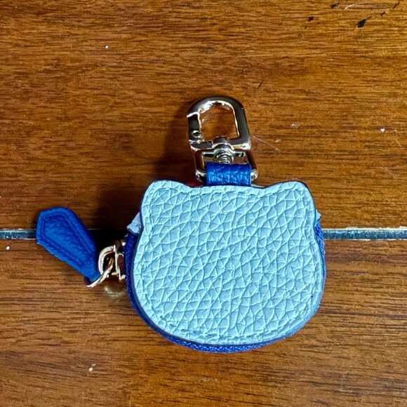NEW Hello Kitty Mini Coin Purse Bag Charm Keychain - Picture 4 of 5